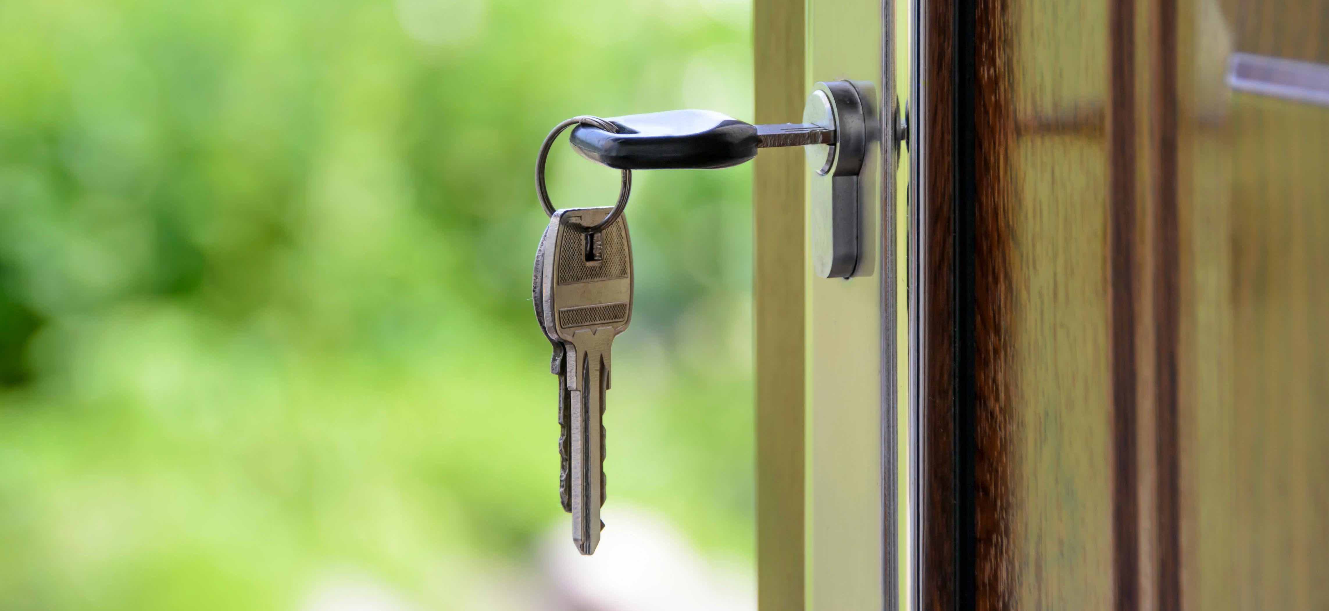 7 Questions to Ask Your Realtor When Selling a Home With Solar Panels